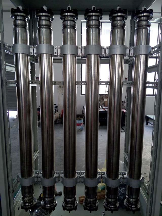 長沙湘麓環(huán)?？萍加邢薰?長沙湘麓臭氧機,長沙食品廠臭氧消毒機,長沙臭氧發(fā)生器,污水處理臭氧設(shè)備