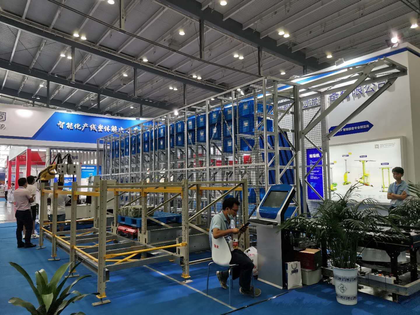 長沙湘麓環(huán)?？萍加邢薰?長沙湘麓臭氧機,長沙食品廠臭氧消毒機,長沙臭氧發(fā)生器,污水處理臭氧設備